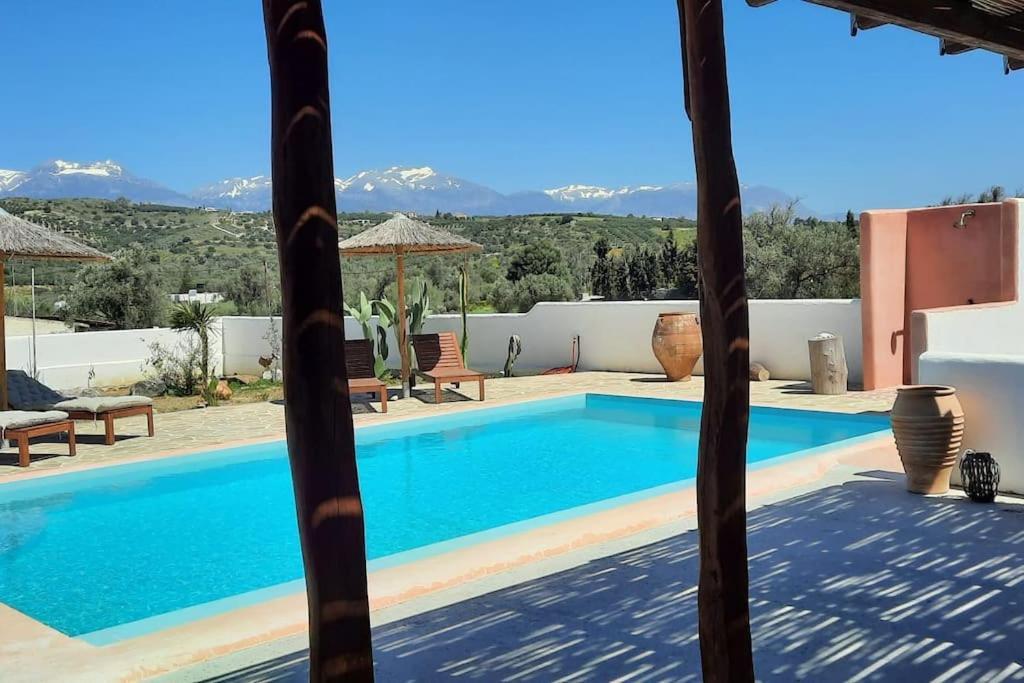 Villa Louloudia Stylish Luxury Villa With Private Pool Пицидия Екстериор снимка